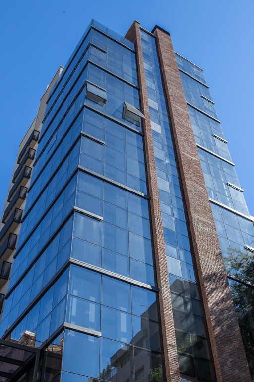 Projeto residencial Silver 32 on clear 4mm + pvb incolor + incolor 4mm
Endereço: Rua Coronel Aurélio Bitencourt, 197 - Moinhos de Vento, Porto Alegre - RS, 90430-080