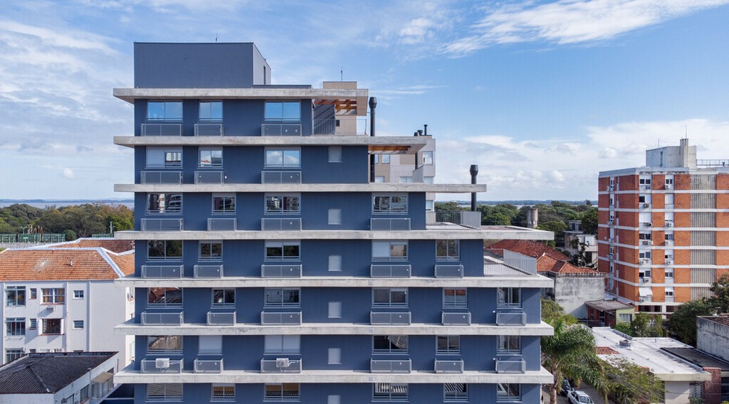 SUNGUARD CHROME ON CLEAR
Localização
Rua Hugo Ribeiro, 73 - Menino Deus - PORTO ALEGRE / RIO GRANDE DO SUL / BRASIL
Transmissão de luz:
34,2%
Reflexão interna:
11,2%
Reflexão externa:
27,1%
BLOQUEIO DE CALOR = 60,1% (FATOR SOLAR = 39,9%)
SUNGUARD CHROME ON CLEAR
Endereço: Rua Hugo Ribeiro, 73 - Menino Deus - PORTO ALEGRE / RIO GRANDE DO SUL / BRASIL