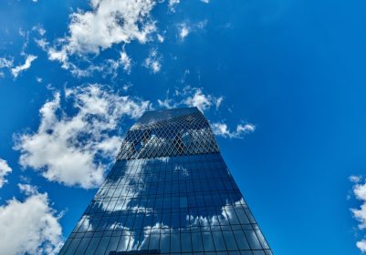  bâtiment en verre