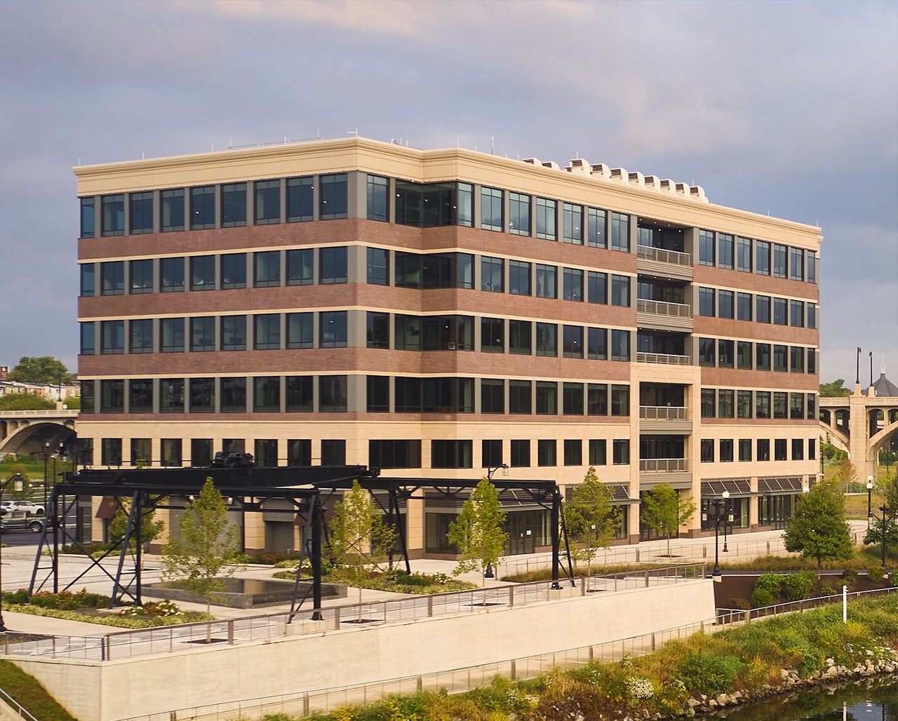 615 Waterfront