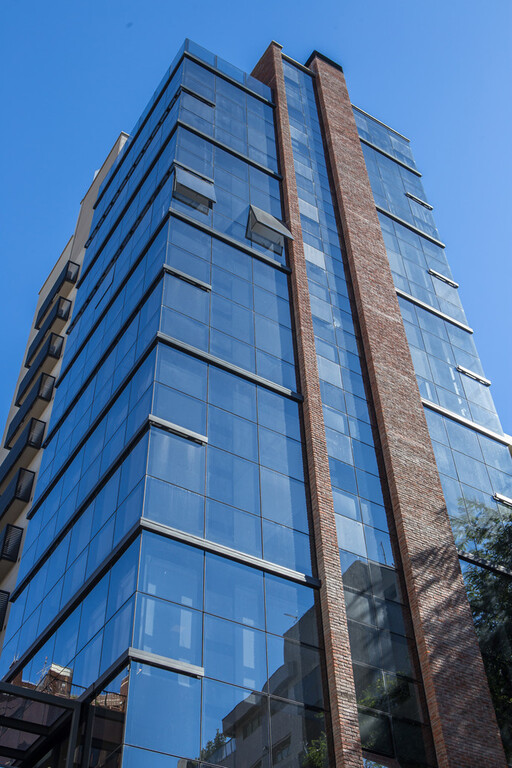 Projeto residencial Silver 32 on clear 4mm + pvb incolor + incolor 4mm
Endereço: Rua Coronel Aurélio Bitencourt, 197 - Moinhos de Vento, Porto Alegre - RS, 90430-080