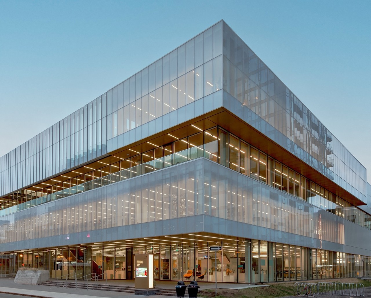 la Bibliothèque Gabrielle-Roy